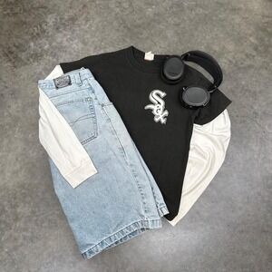 Chicago White Sox Black T Shirt MLB Minimal Logo Baseball Tee